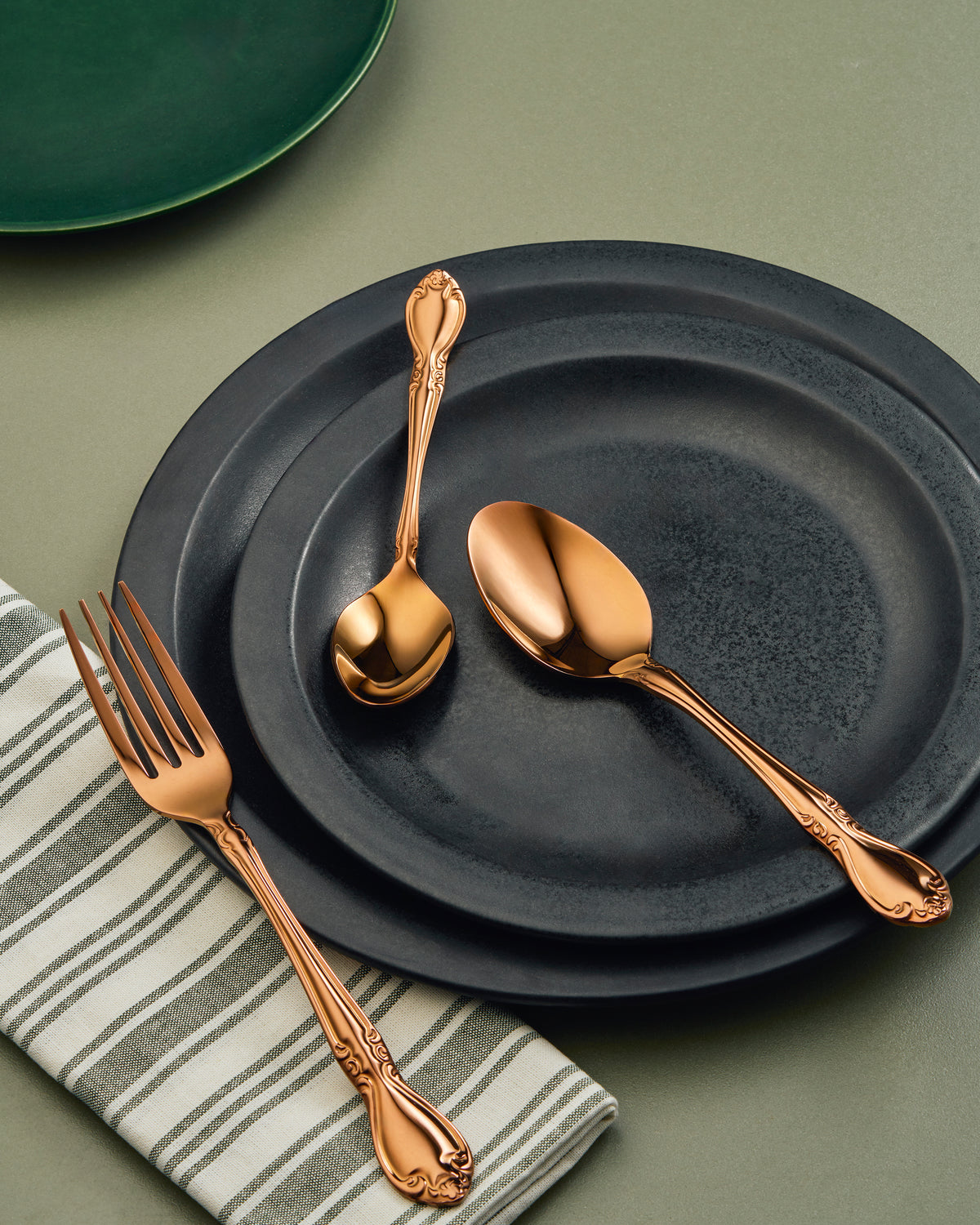 Seraphine 18-Piece Champagne Gold Cutlery Set