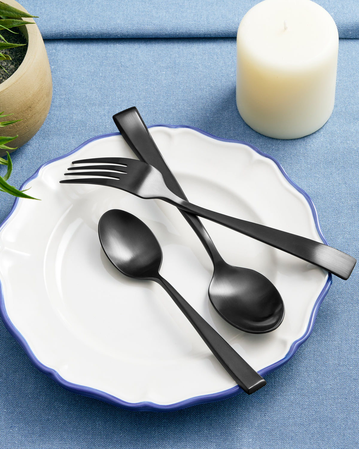 Simone 18-Piece Black Cutlery Set