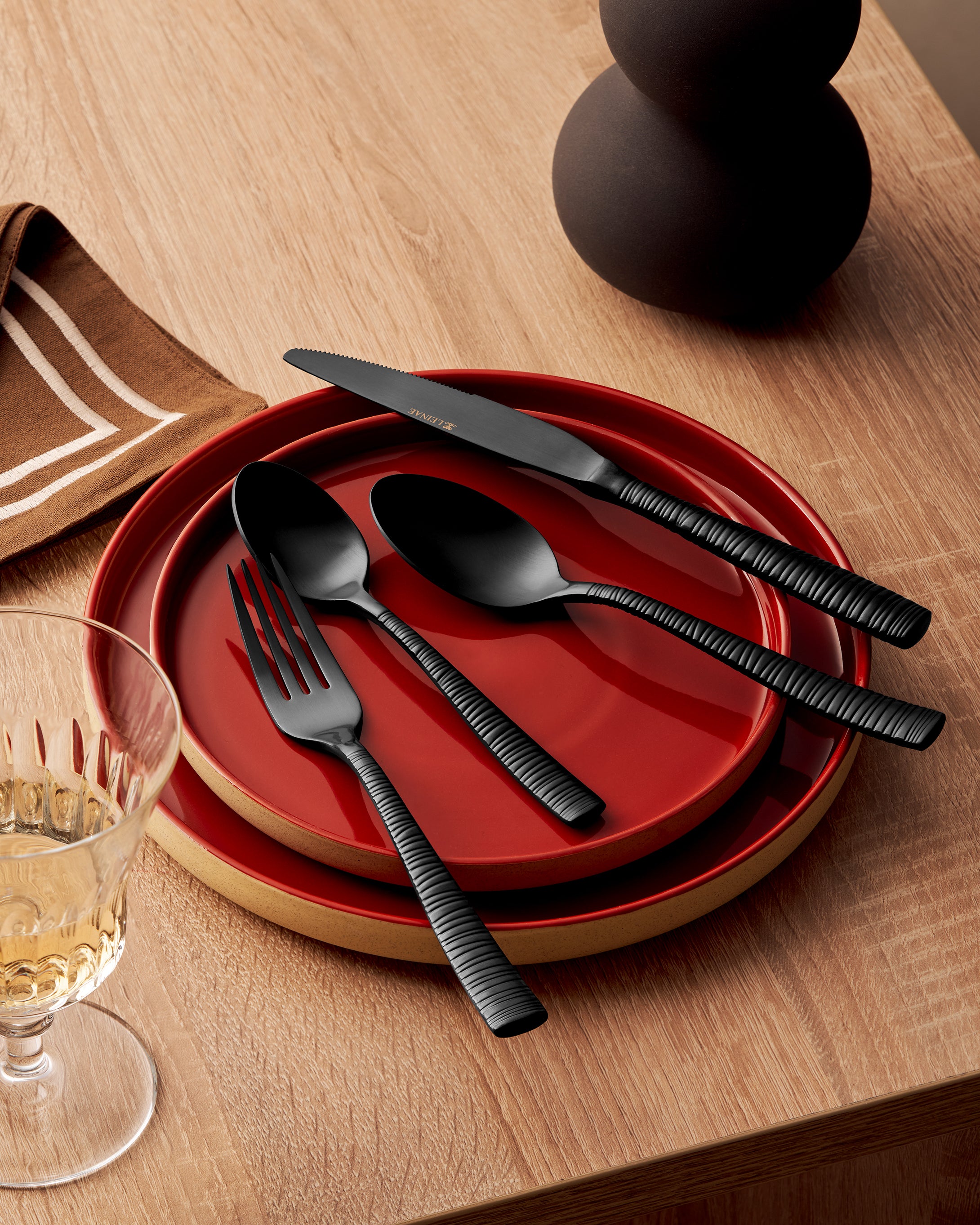 Pirouette 24-Piece Black Cutlery Set