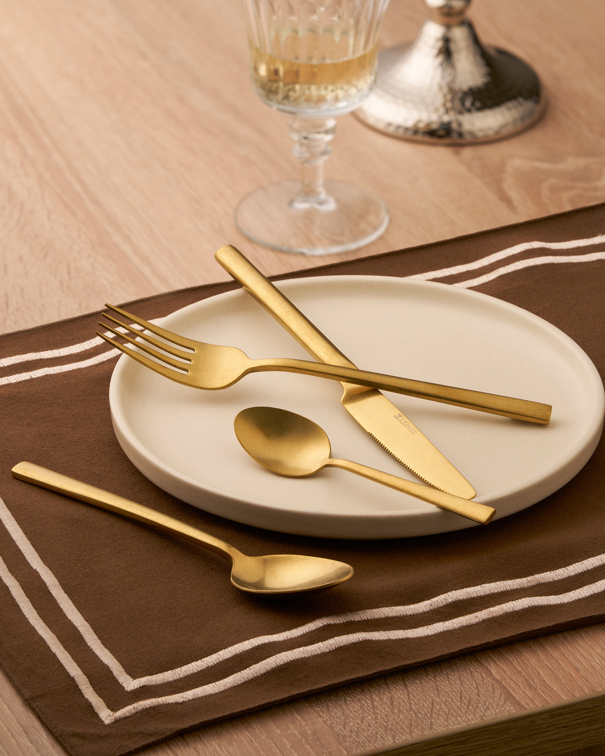 Vogue 24-Piece Gold Cutlery Set