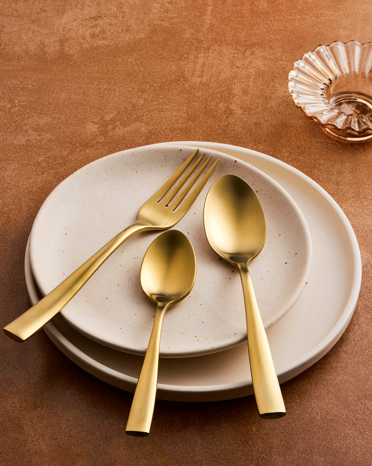 Constance 18-Piece Gold Cutlery Set