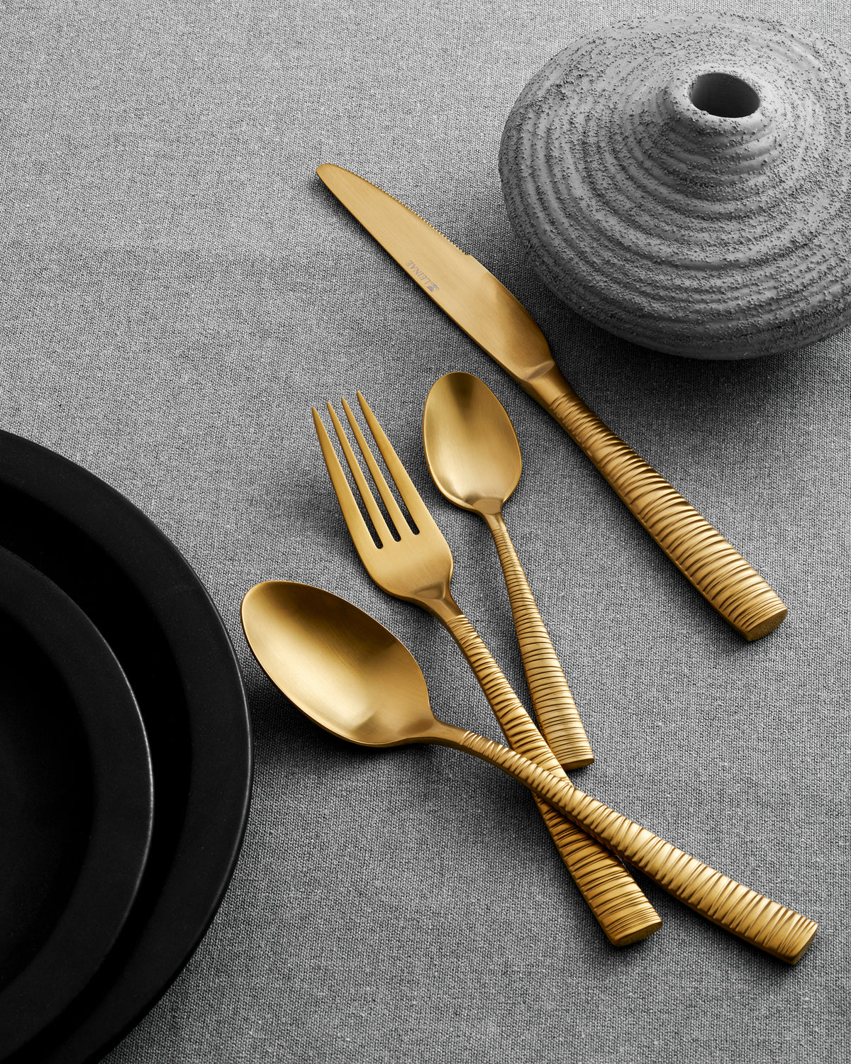 Margaux 24-Piece Gold Cutlery Set
