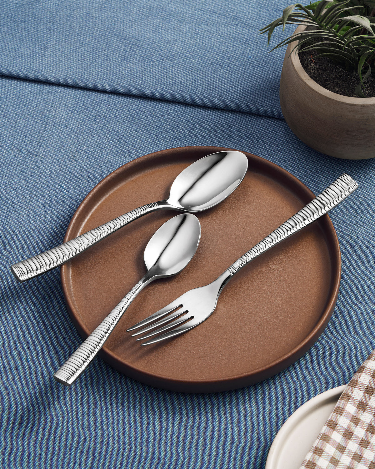 Margaux 18-Piece Silver Cutlery Set