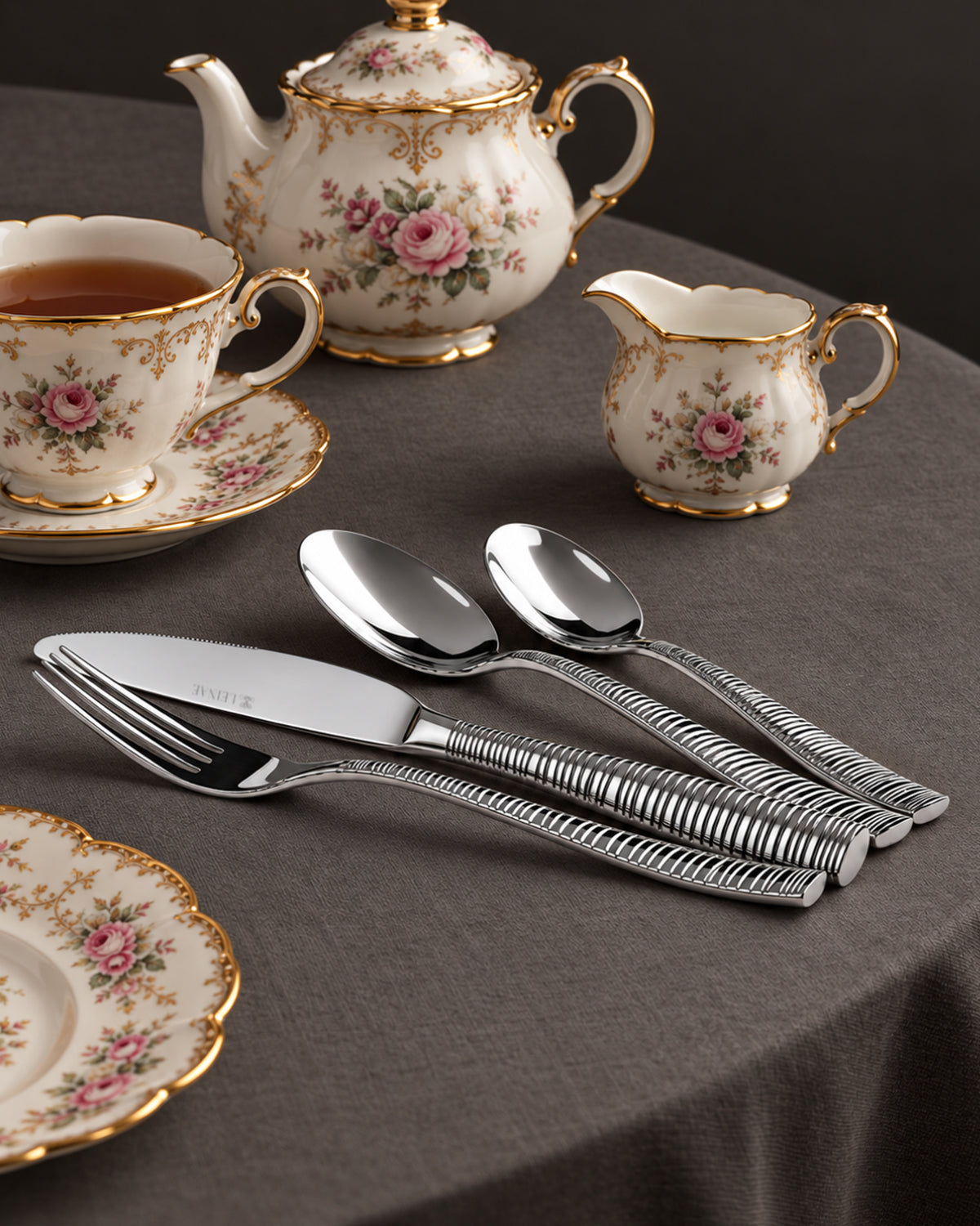 Margaux 24-Piece Silver Cutlery Set